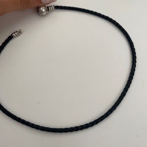 black pandora leather braclet